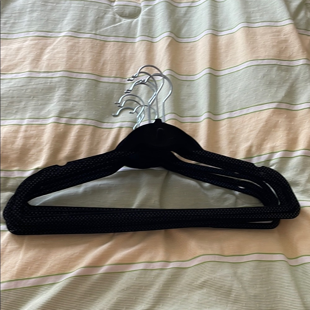 Set of 10 Black Polka-Dot Velvet Hangers